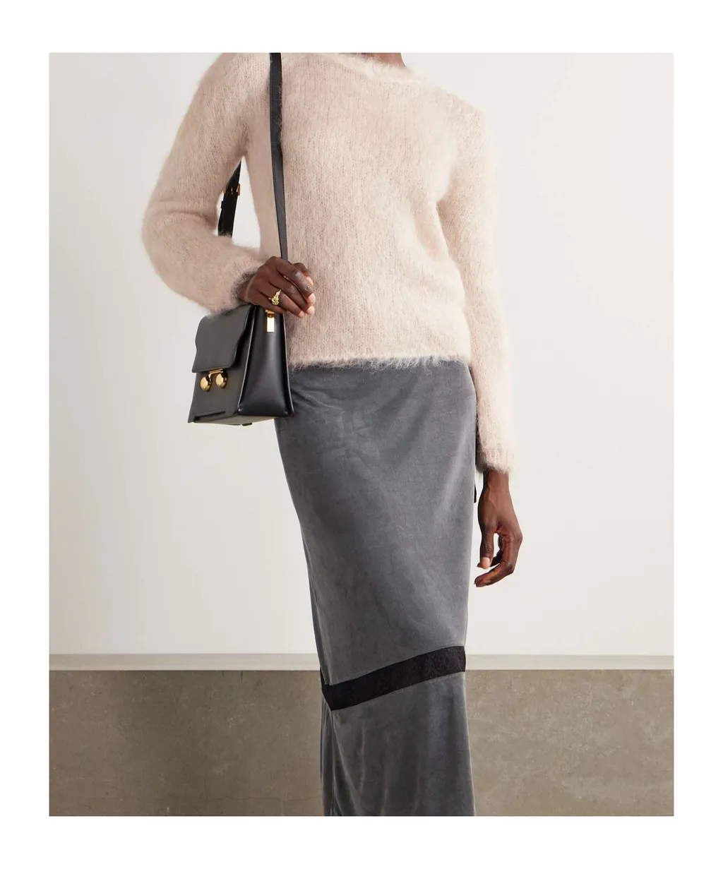 Round Neck Sweater