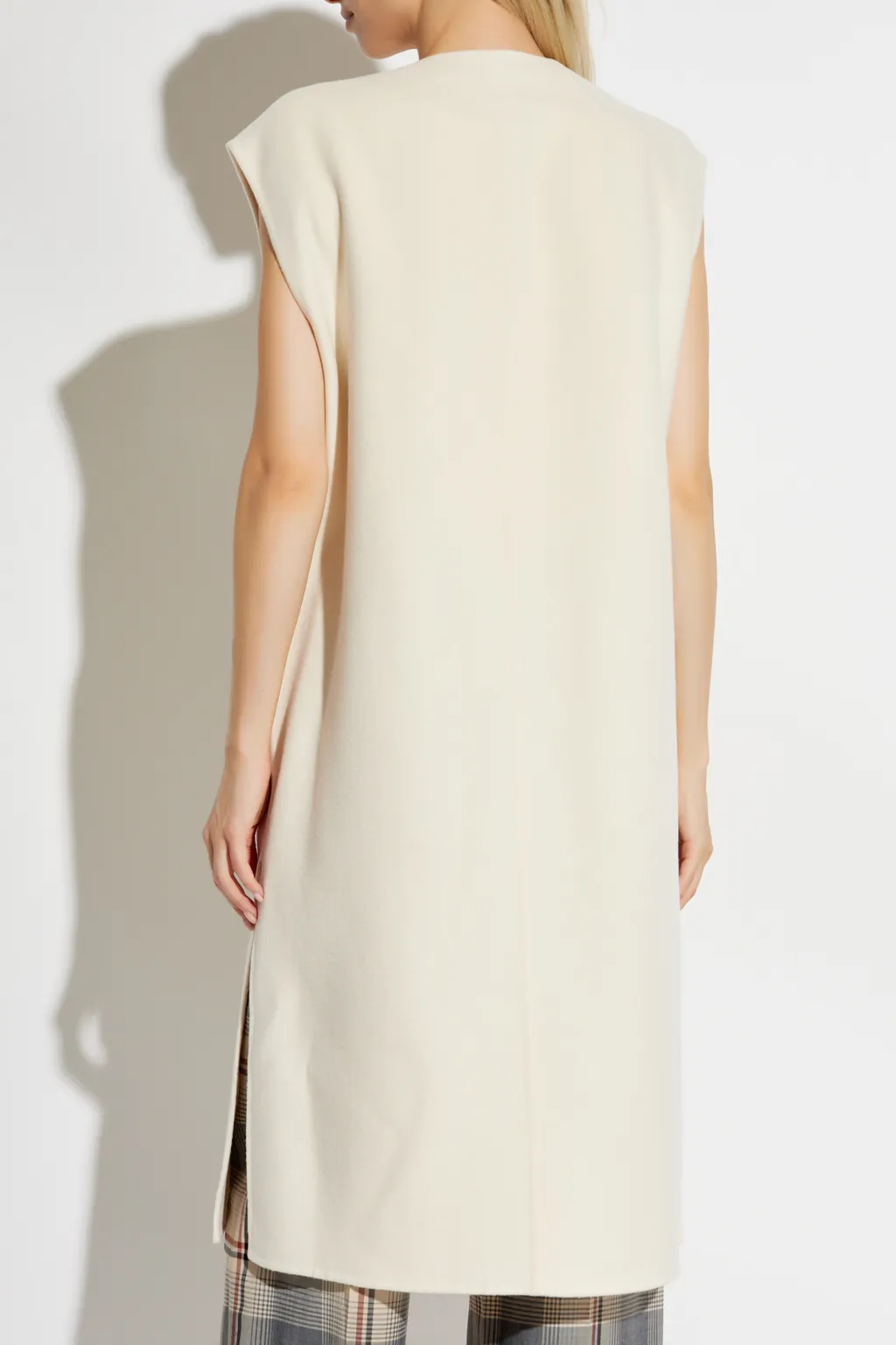Buttoned Crewneck Sleeveless Gilet
