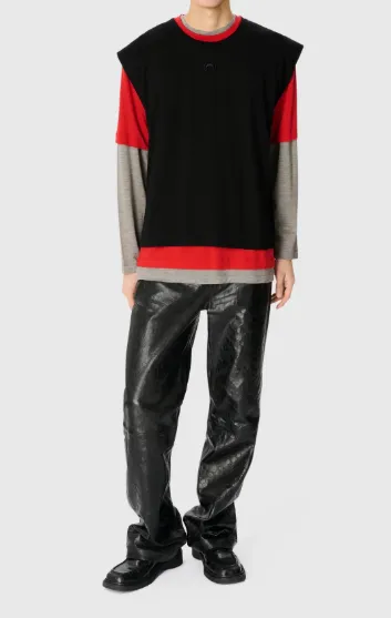 Classic Long-Sleeved Round-Neck T-Shirt