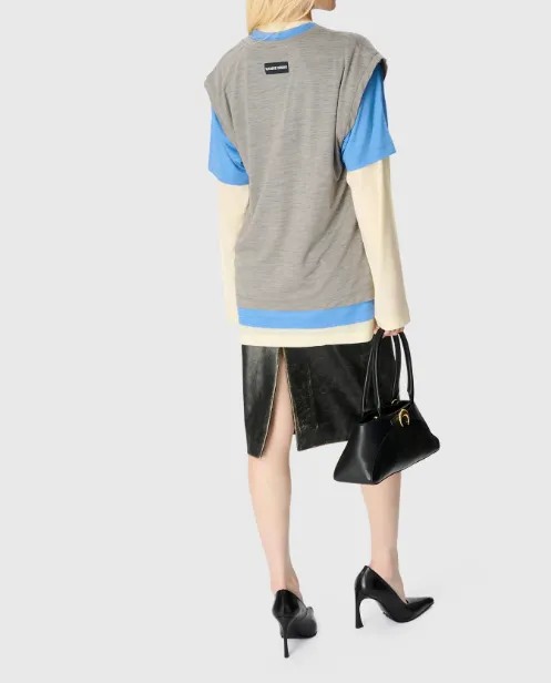 Classic Long-Sleeved Round-Neck T-Shirt