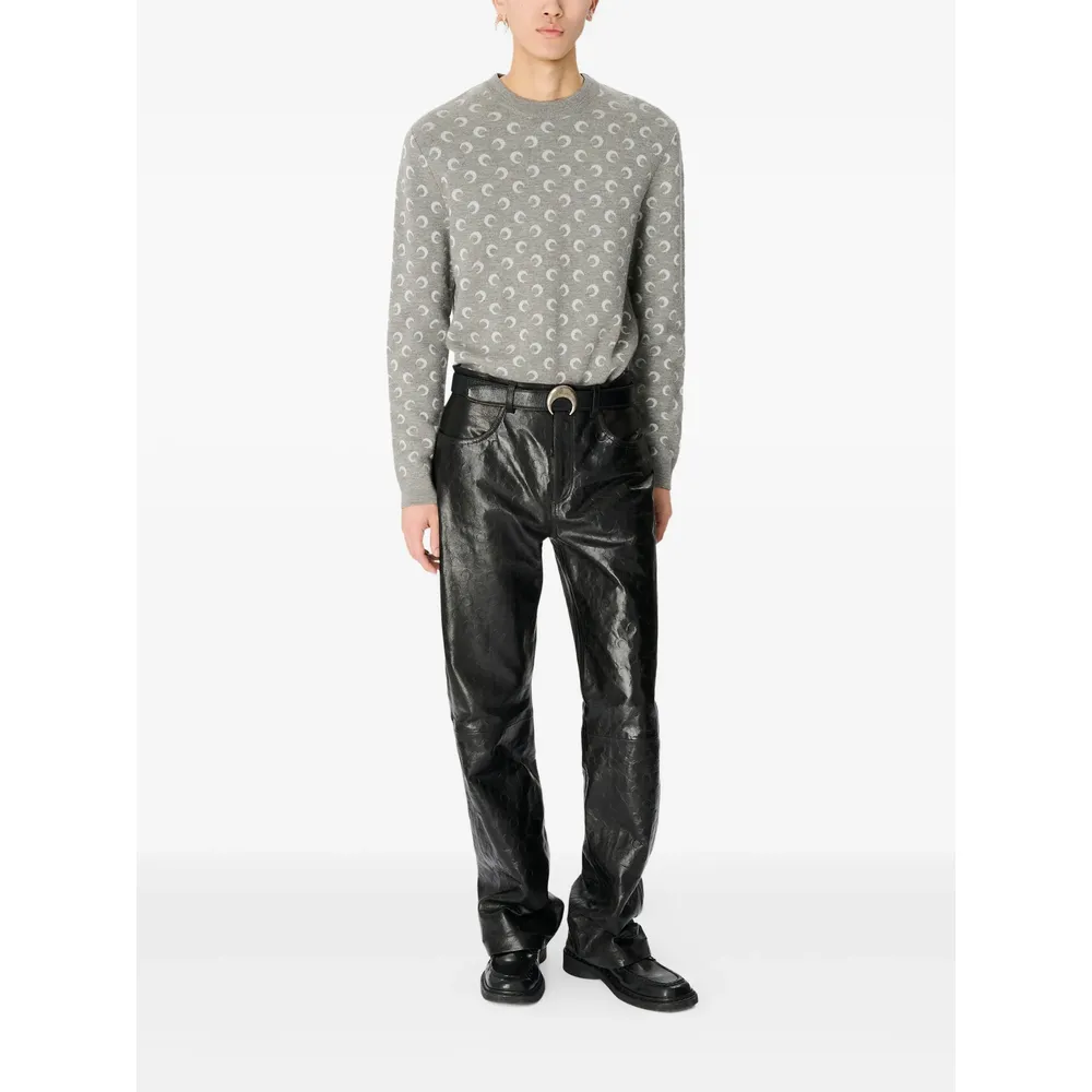 Round-Neck Long-Sleeved Sweater