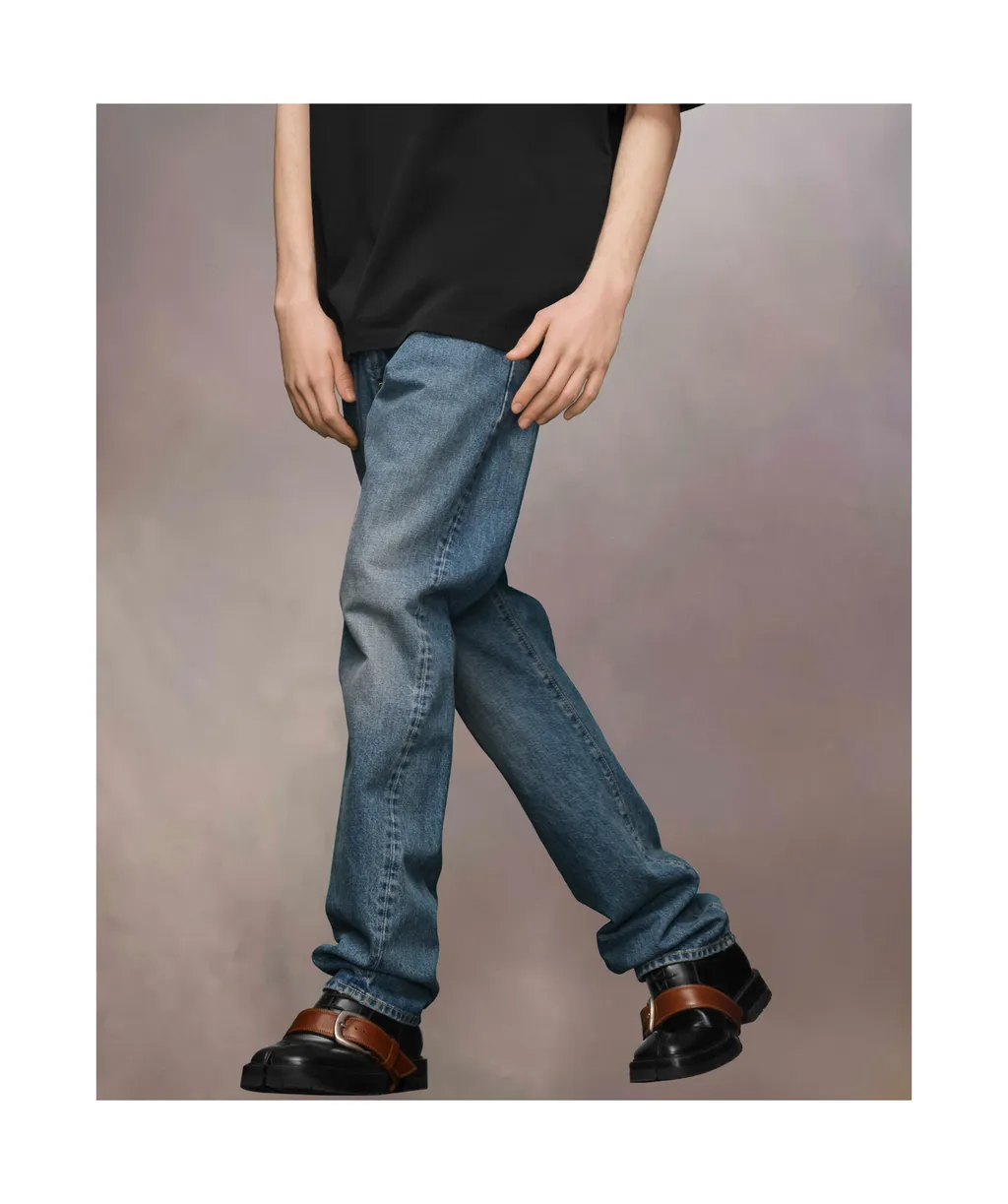 4 Stitch Straight-Leg Jeans