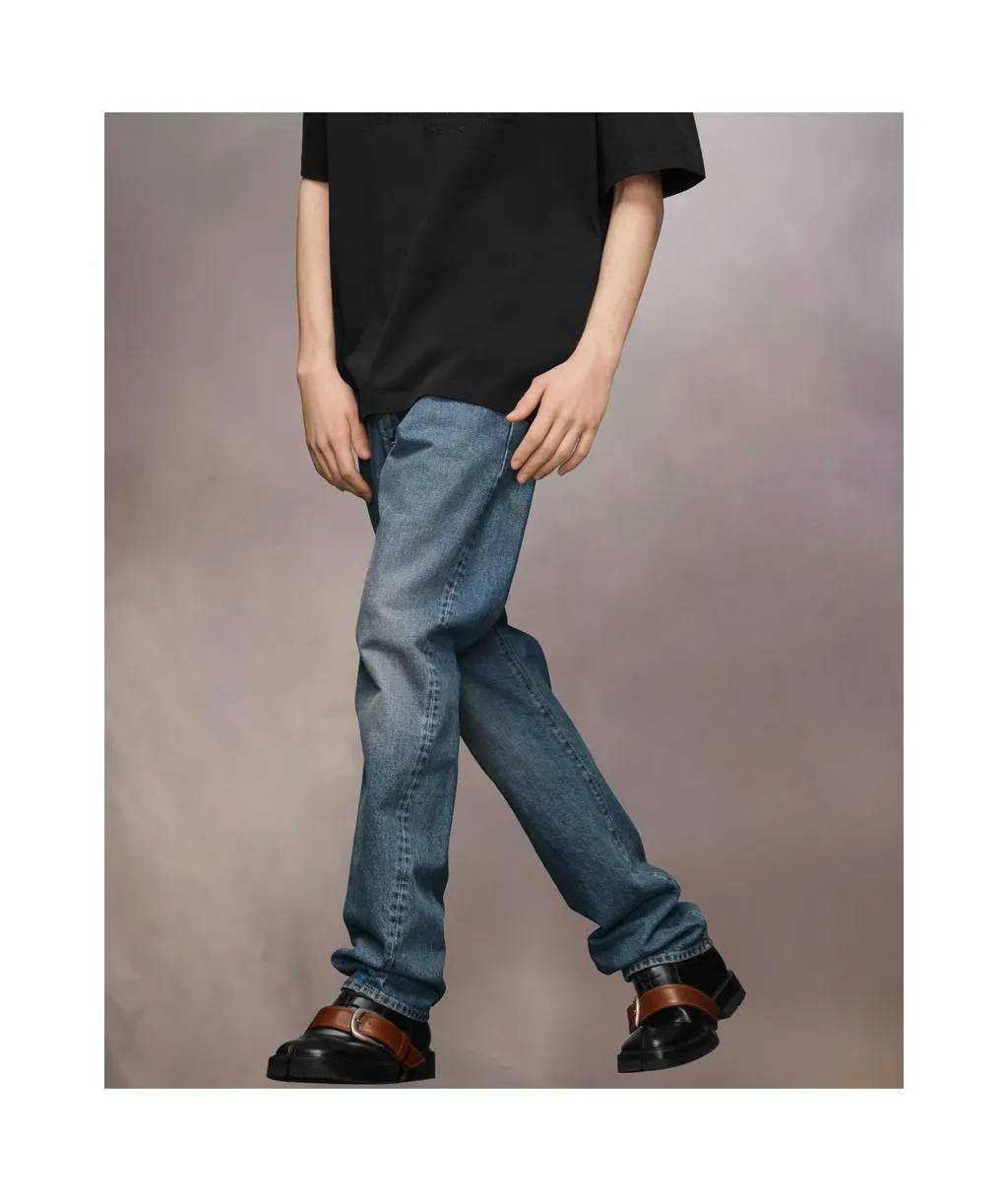 4 Stitch Straight-Leg Jeans