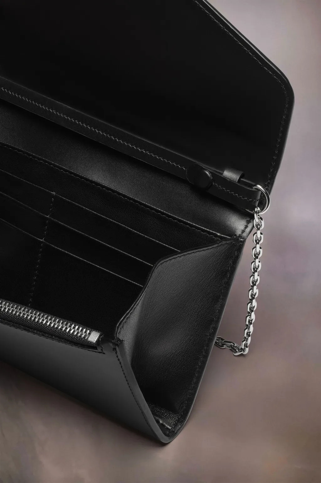 Four Stitches Chain Wallet