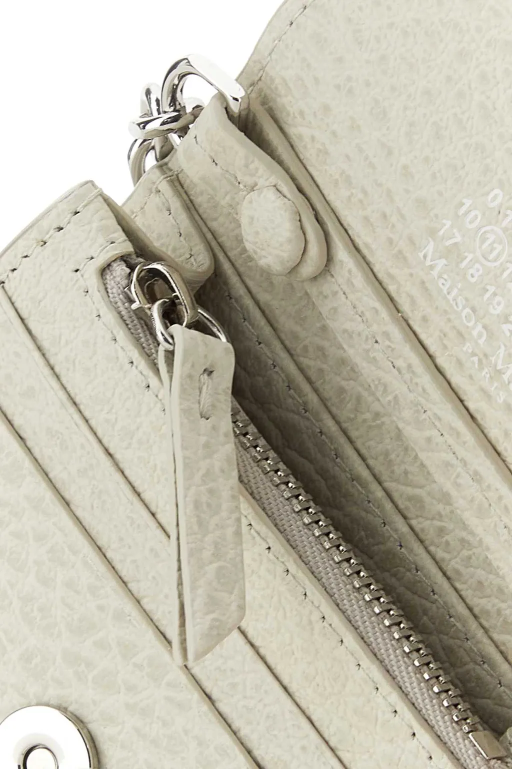 Foldover Top Chain-Linked Wallet