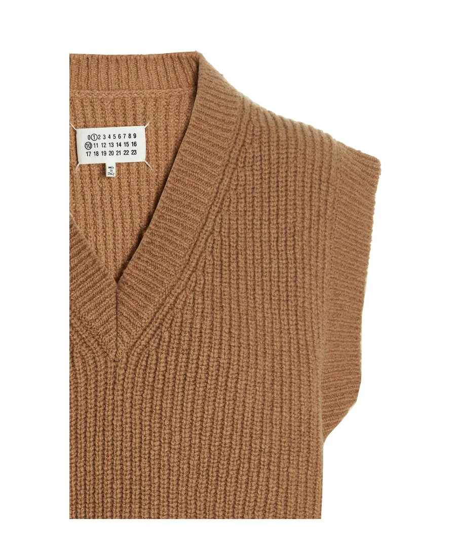 V-Neck Straight Hem Knitted Vest