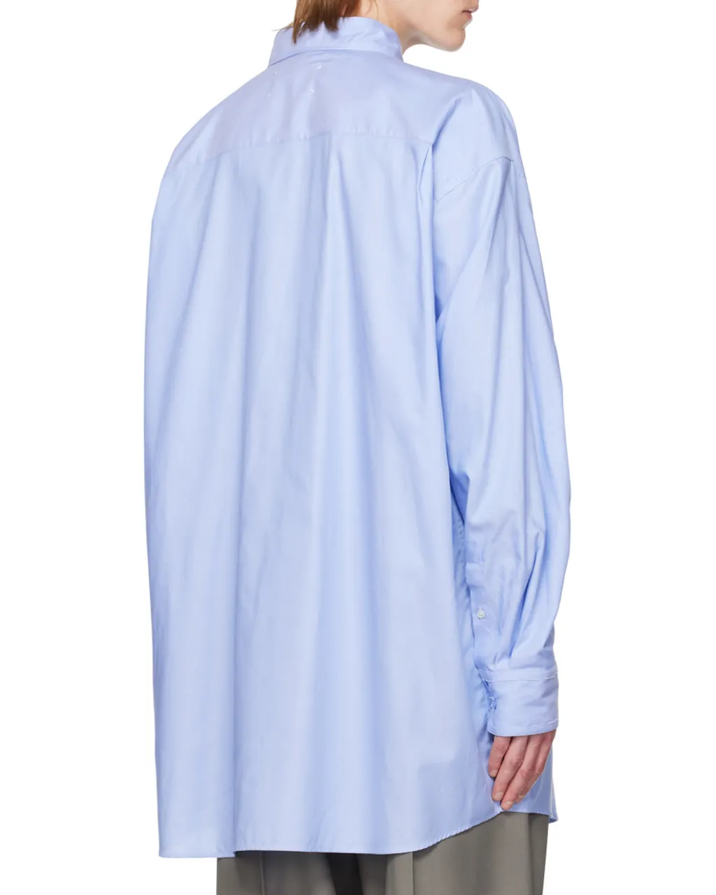 Buttoned Long-Sleeved Shirt
