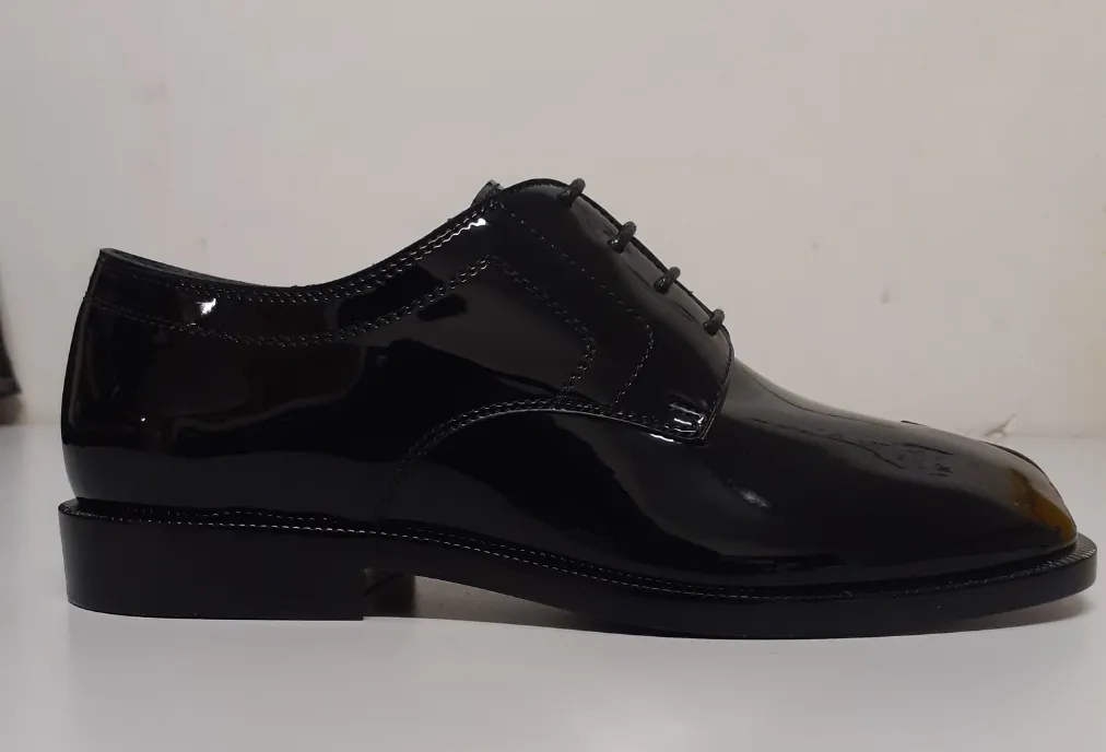Tabi Lace-Up Shoes