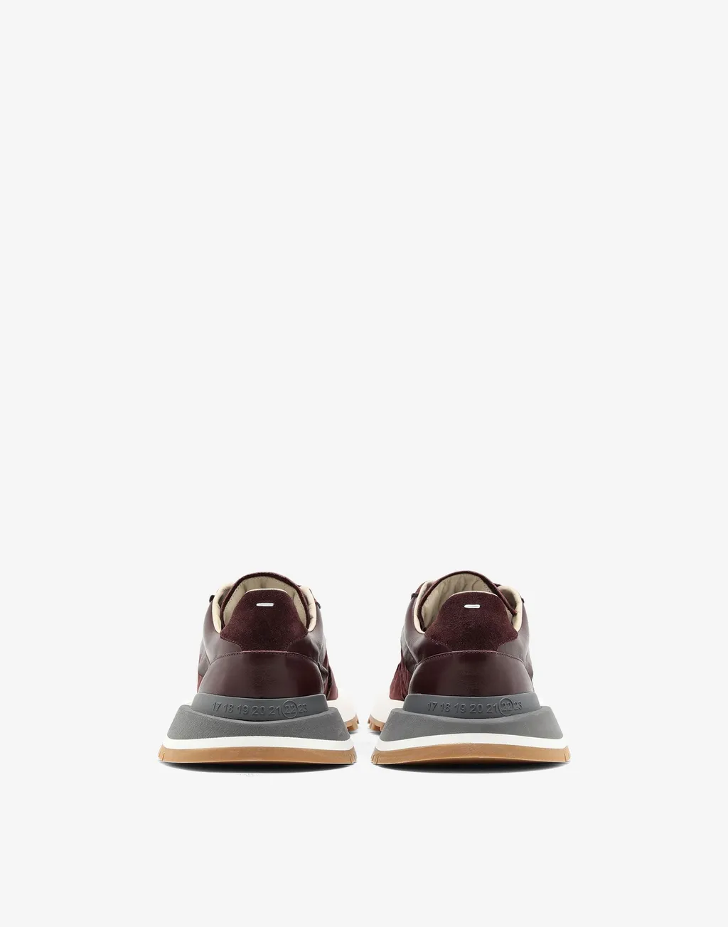 Runner Evolution Low-Top Sneakers