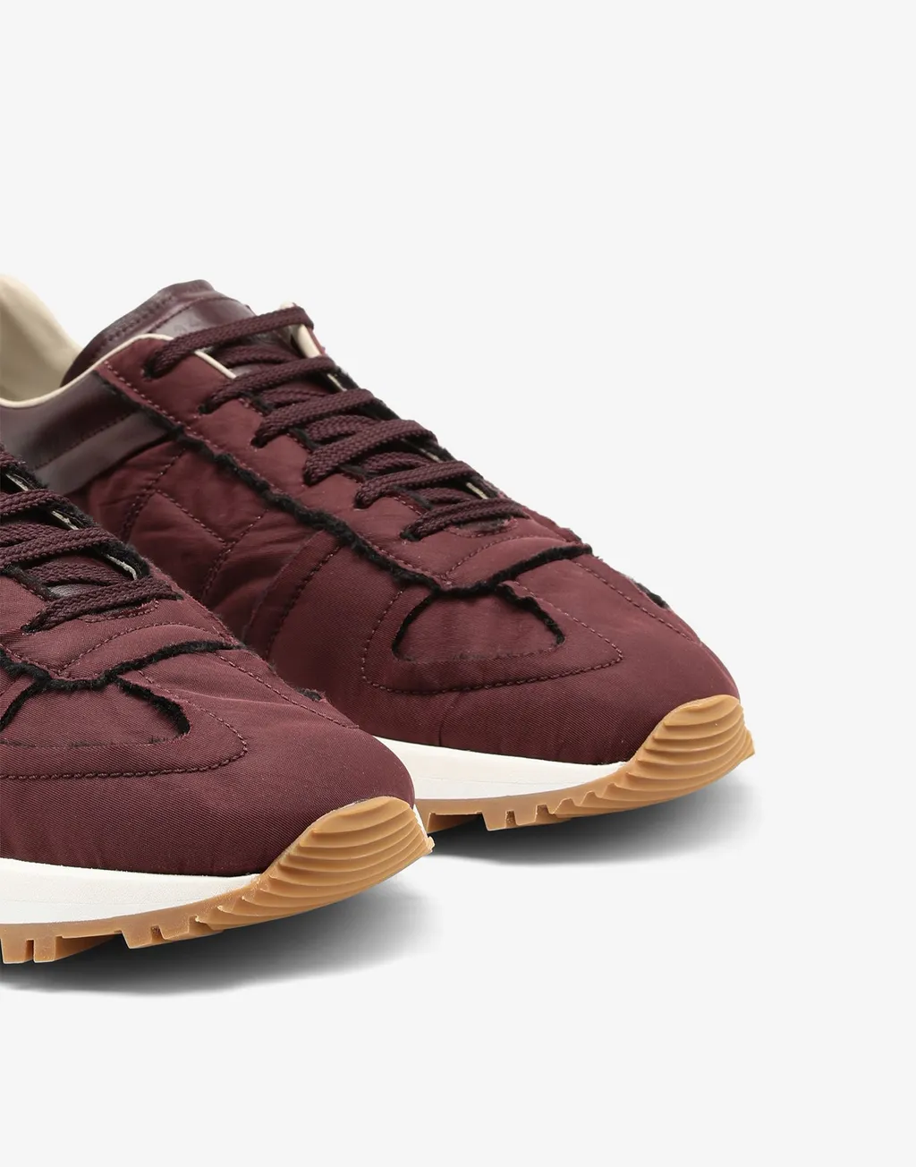 Runner Evolution Low-Top Sneakers