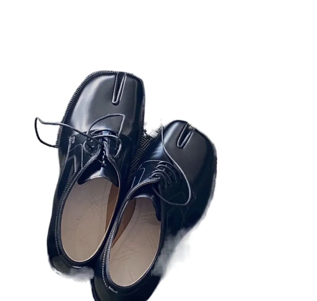Tabi Oxford Lace-Up Shoes