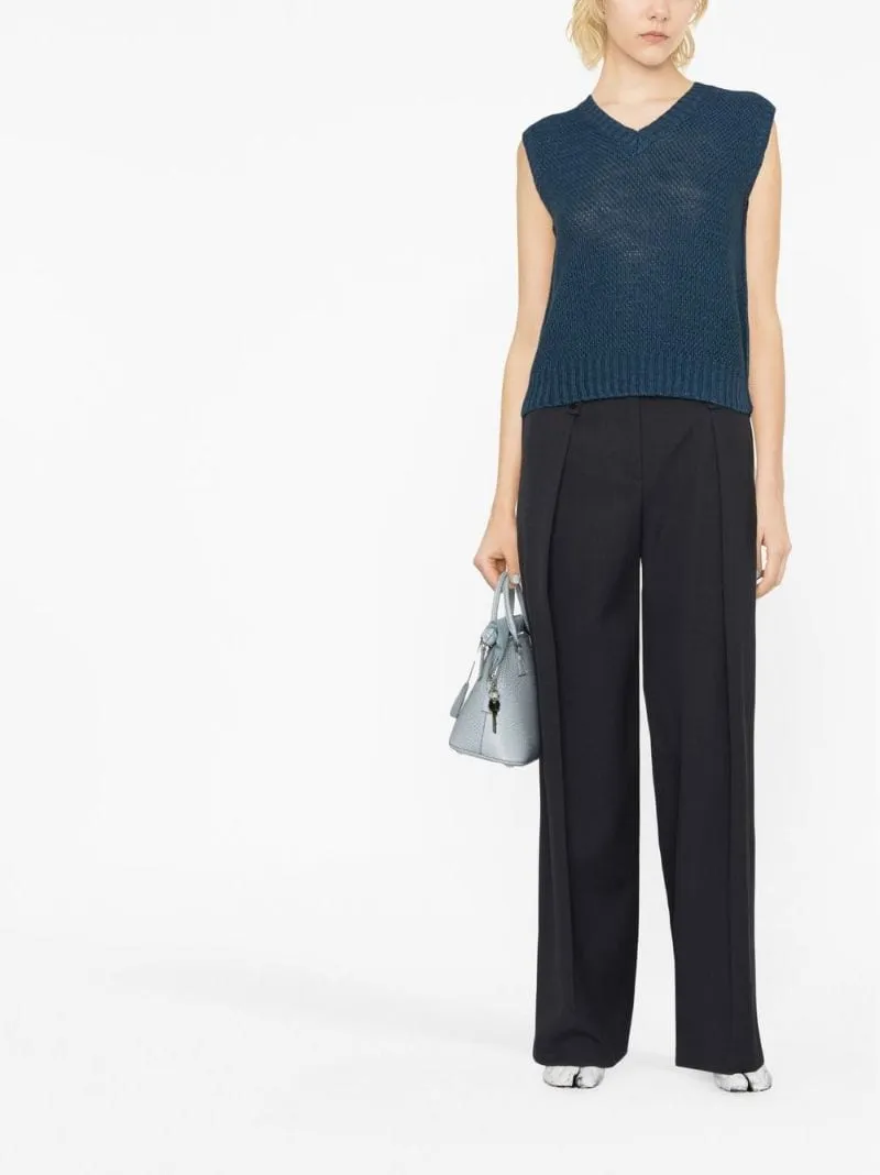 Chunky-Knitted V-Neck Vest