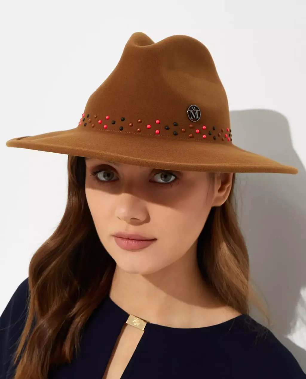Logo Hat
