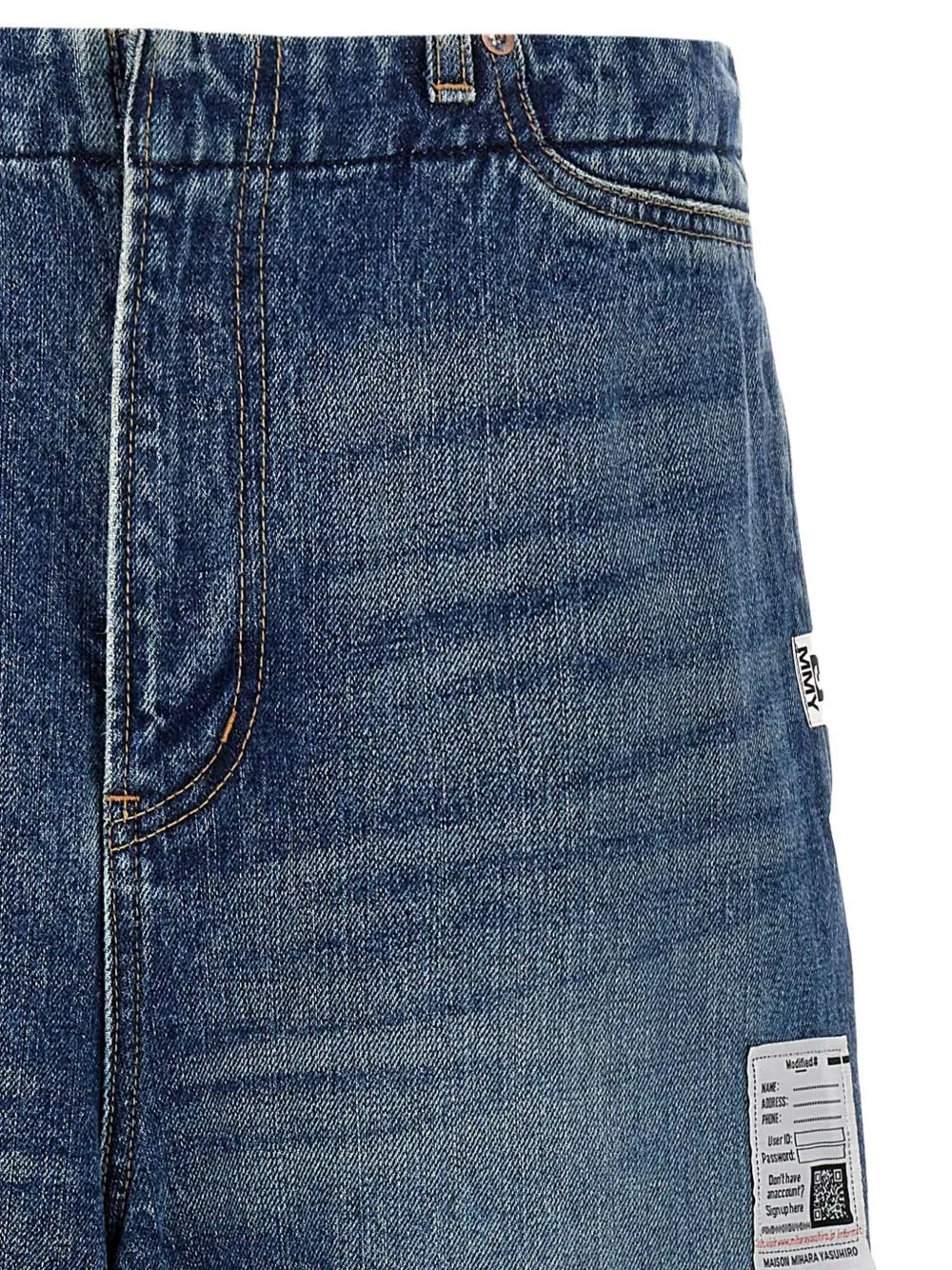 Logo-Patch Straight-Leg Jeans