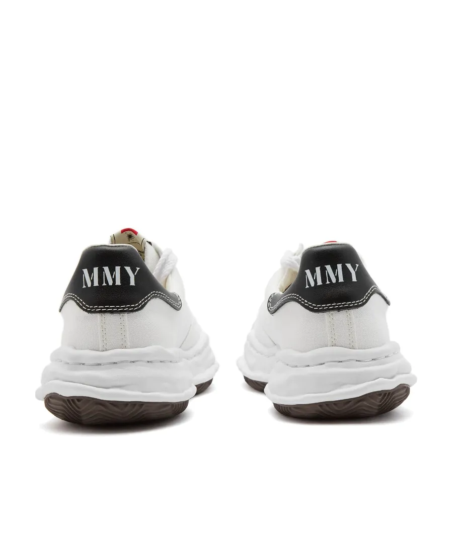 Low-Cut Casual Sneakers