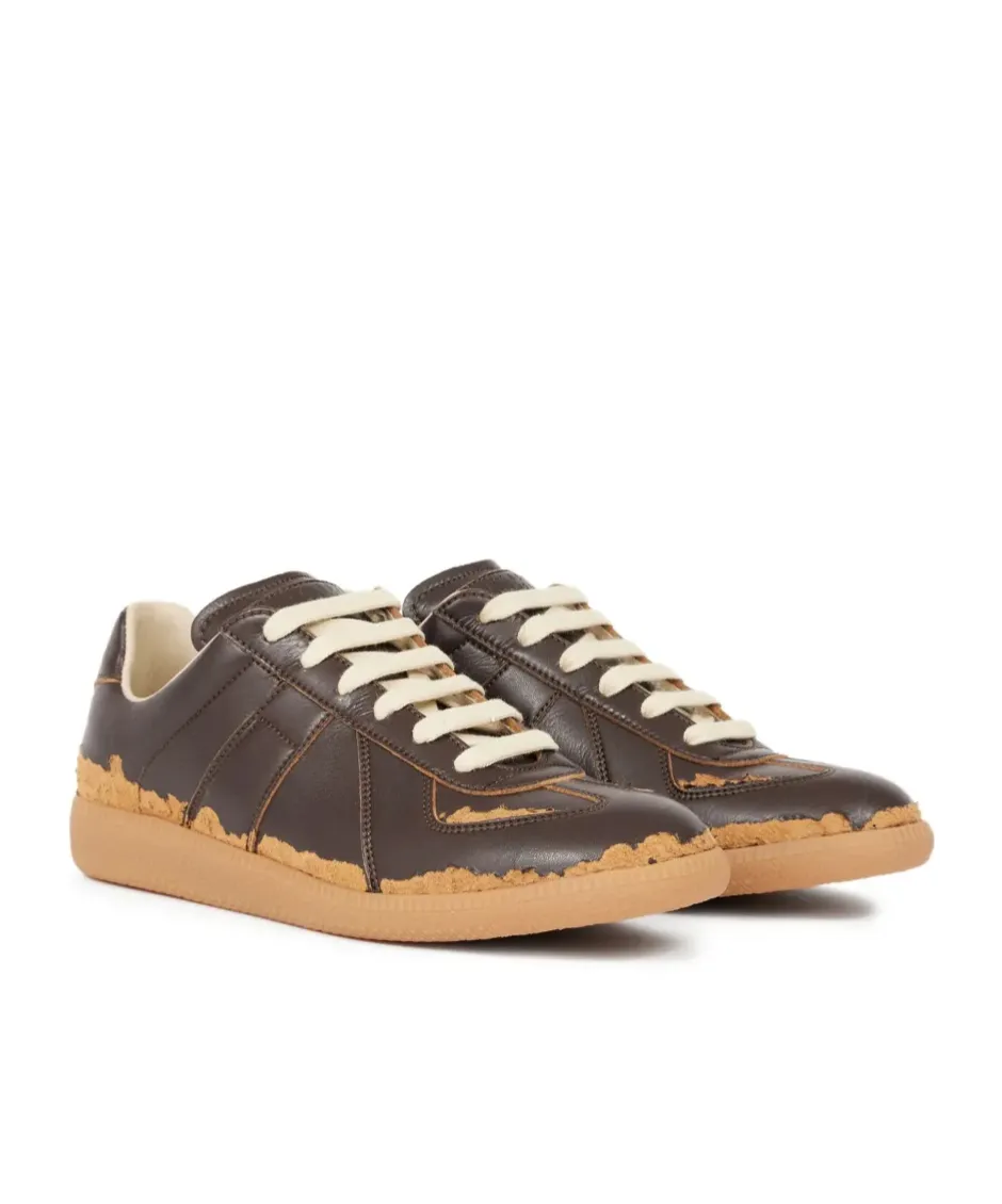 Replica Round Toe Sneakers