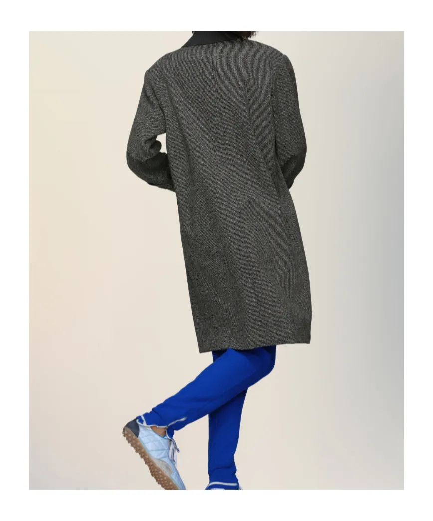 Long Sleeved Single-Breasted Coat