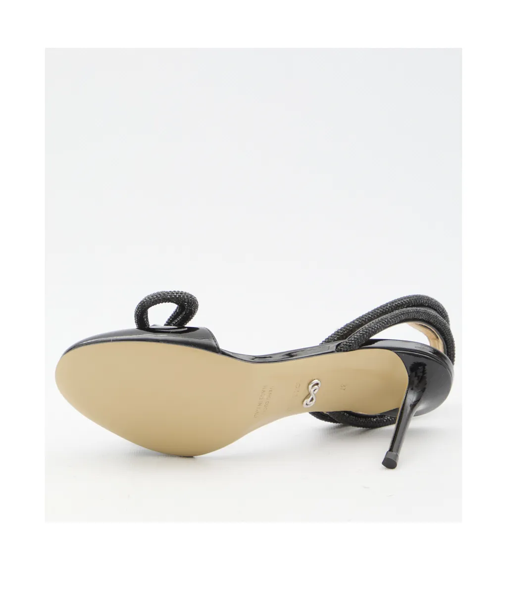 Doubel Bow Embellished Round Toe Pumps