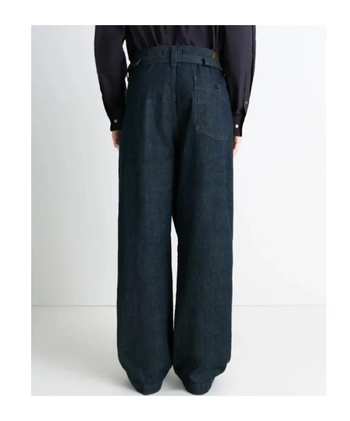 Adjustable-Strap Logo Patch Jeans