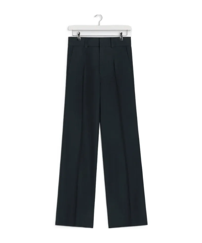 Pleated Straight Trousers