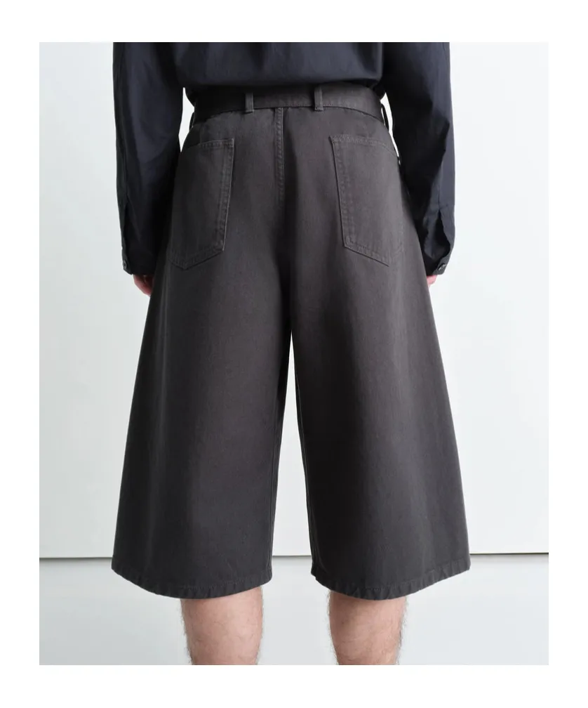 Twisted Below-Knee Length Shorts