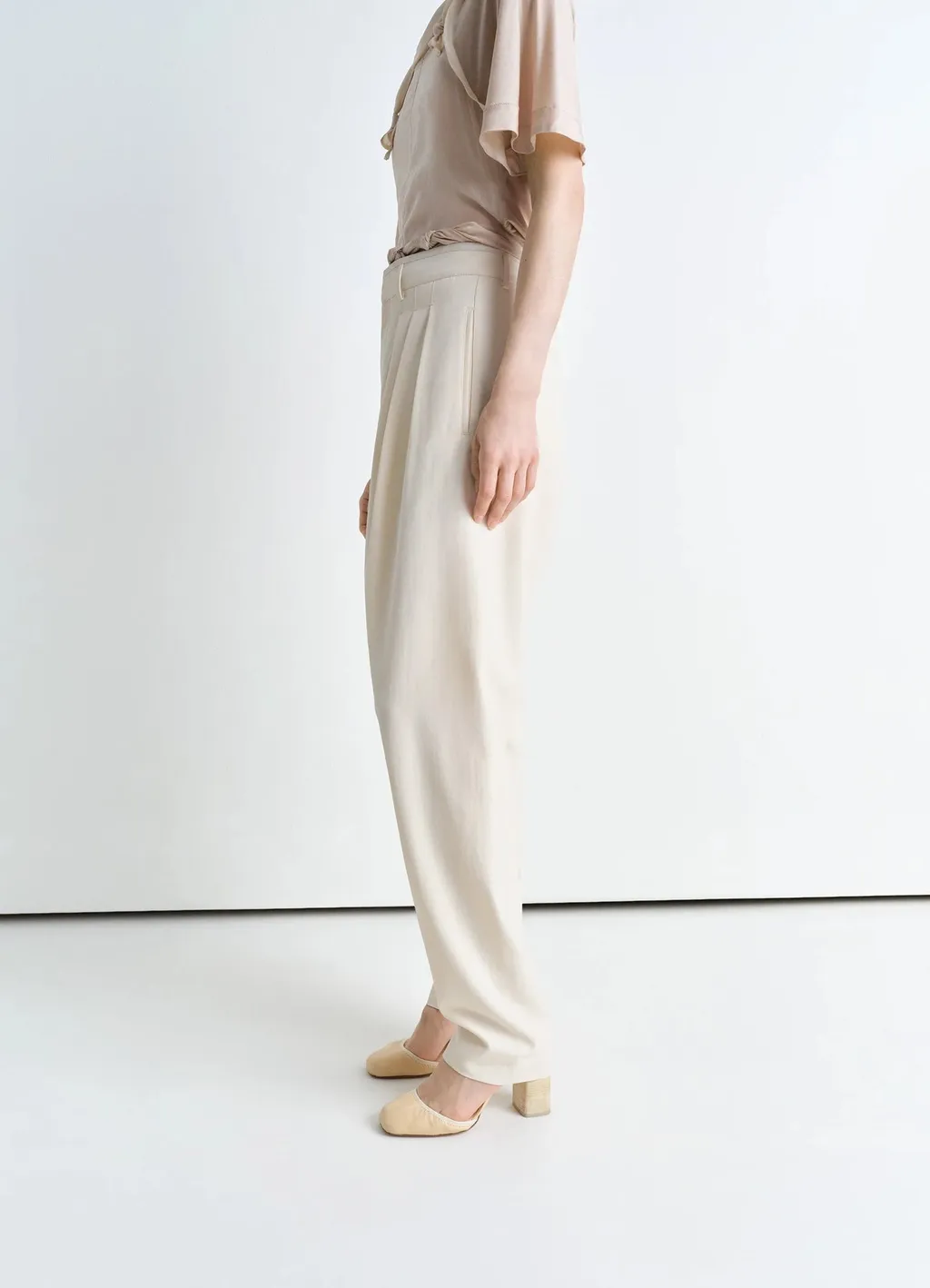 Pleated Wide-Leg Pants