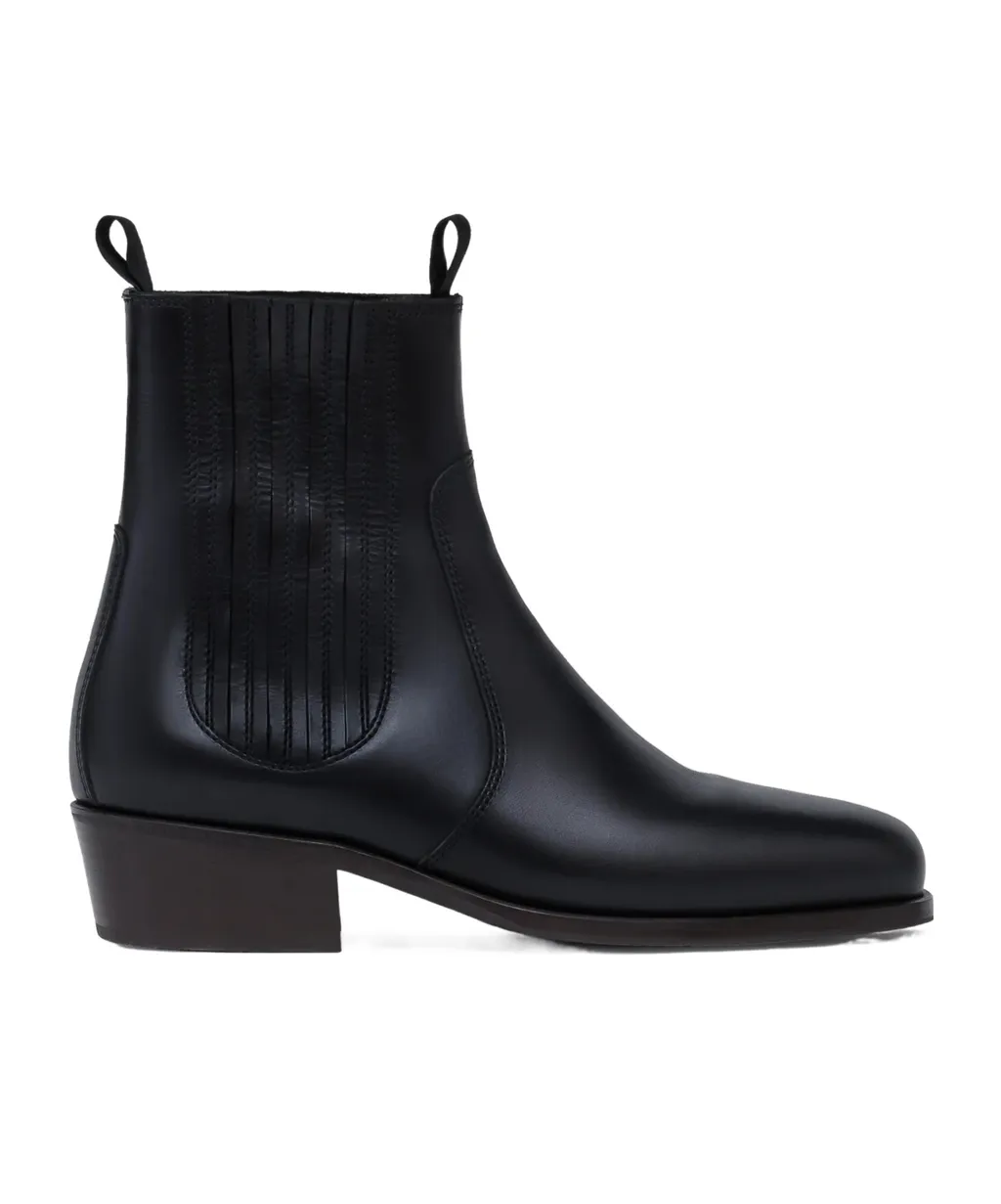 Chelsea Round Toe Boots