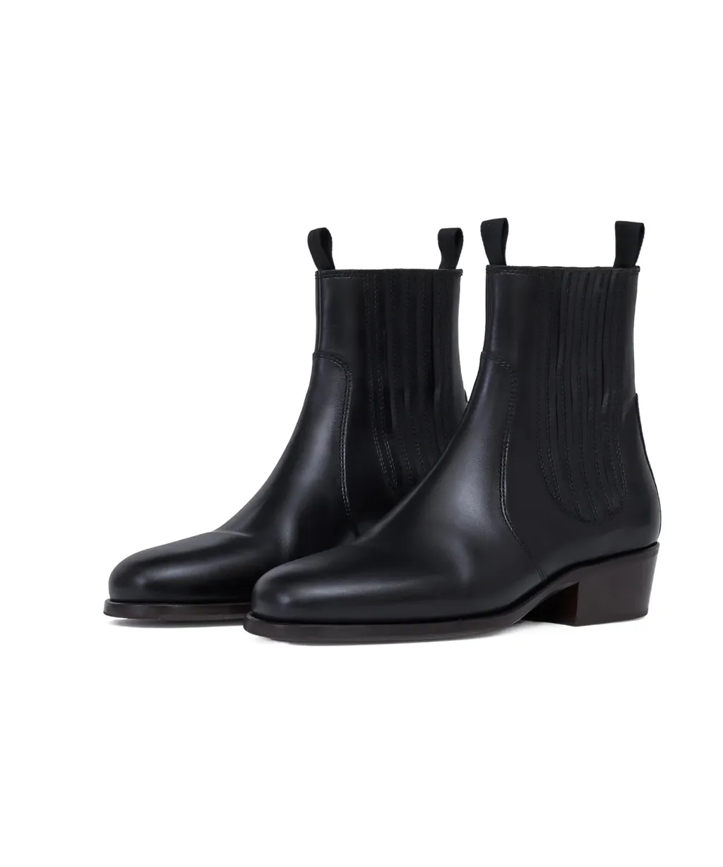 Chelsea Round Toe Boots