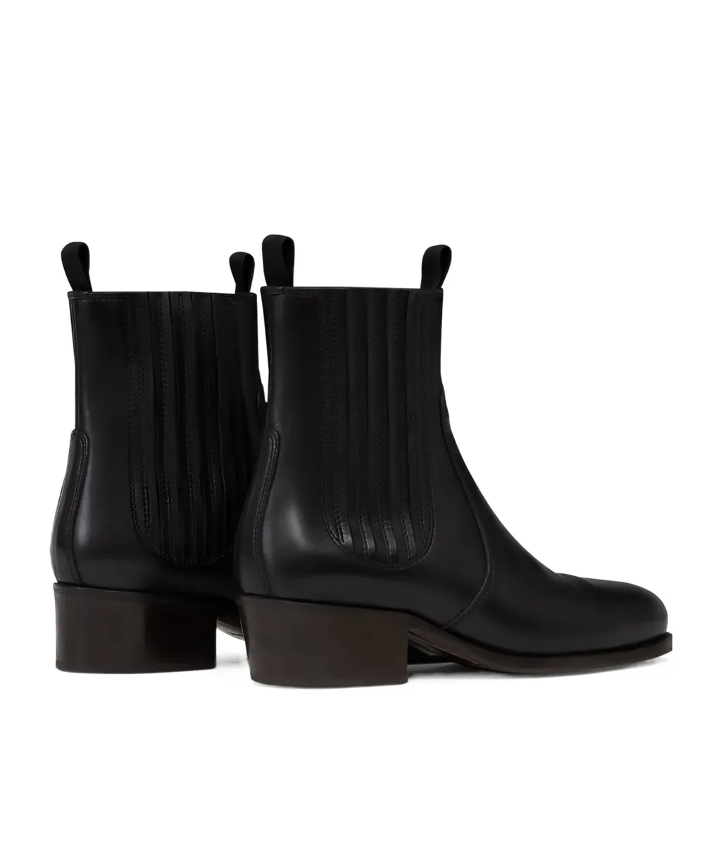 Chelsea Boots