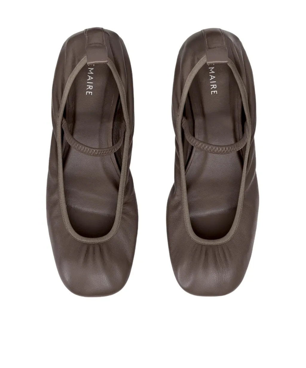 Square-Toe Leather Ballerina Shoes