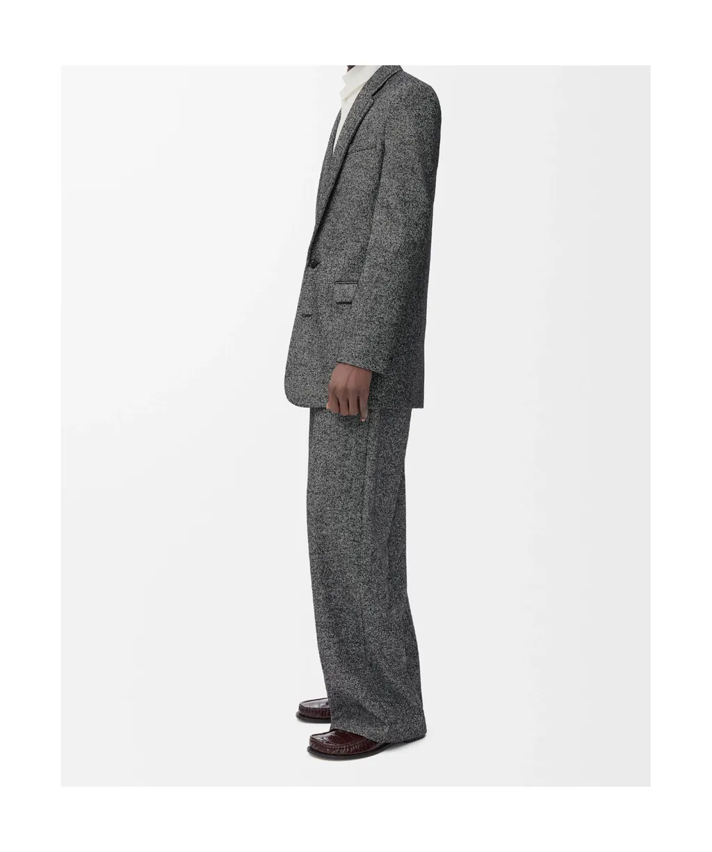Long-Sleeved Suit Jacket