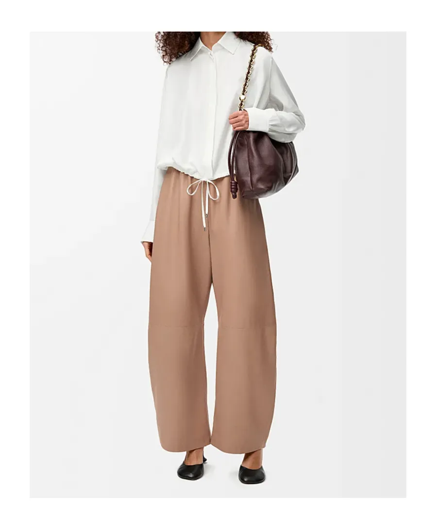 Long-Sleeved Buttoned Shirt
