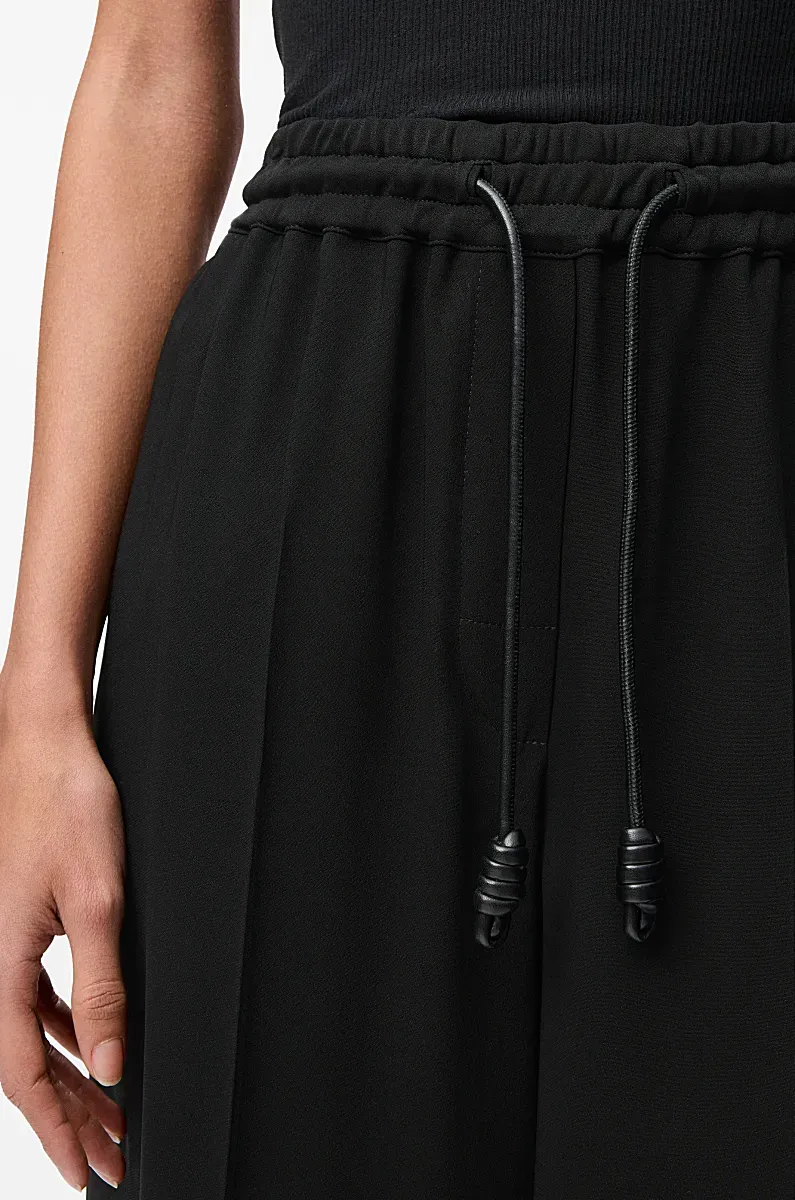Cropped Trousers