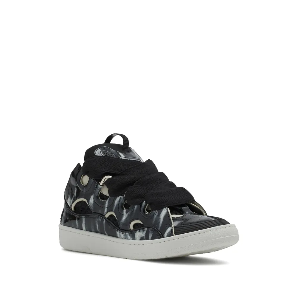 Curb Sneakers