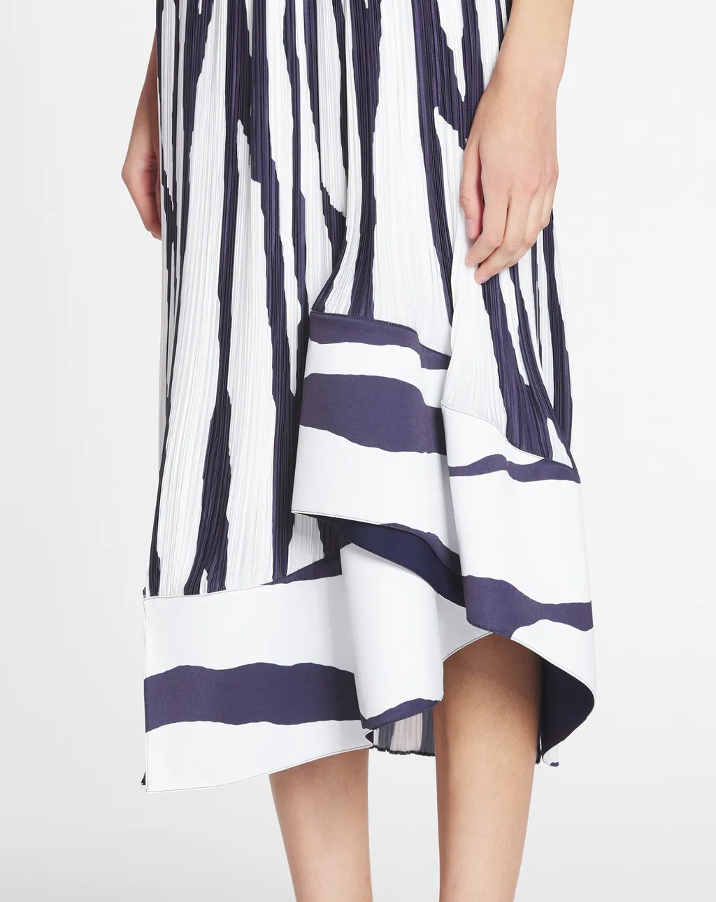 Zebra Pattern Pleated Mid-Length Skirt