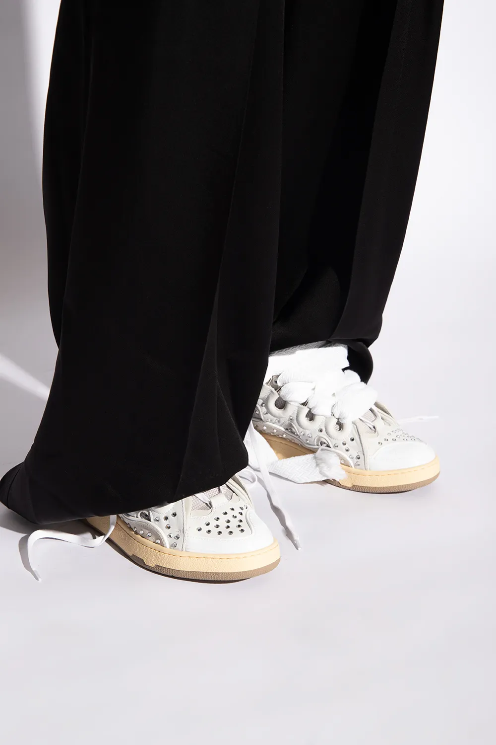 Curb Embellished Low-Top Sneakers