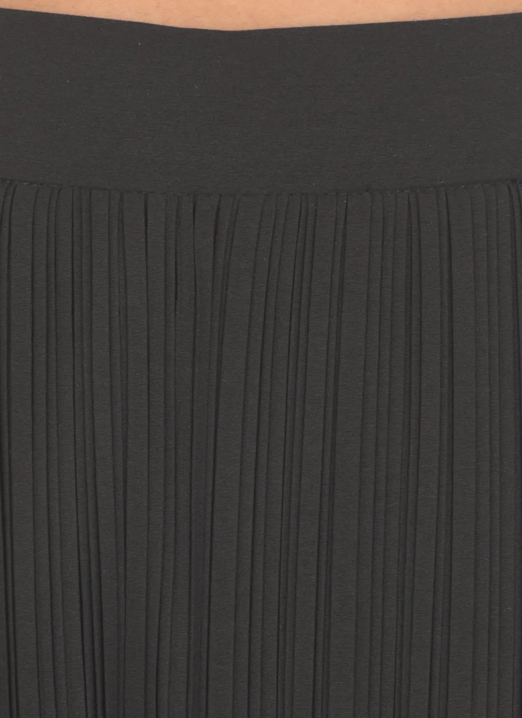 Pleated Straight Leg Pants