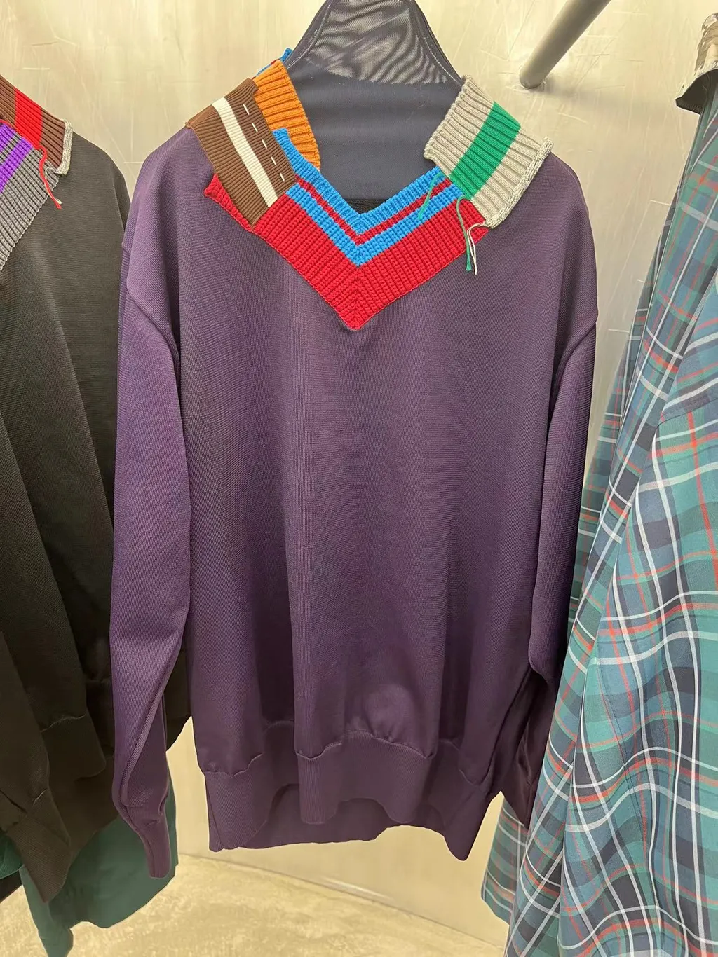 V-Neck Knitted Pullover