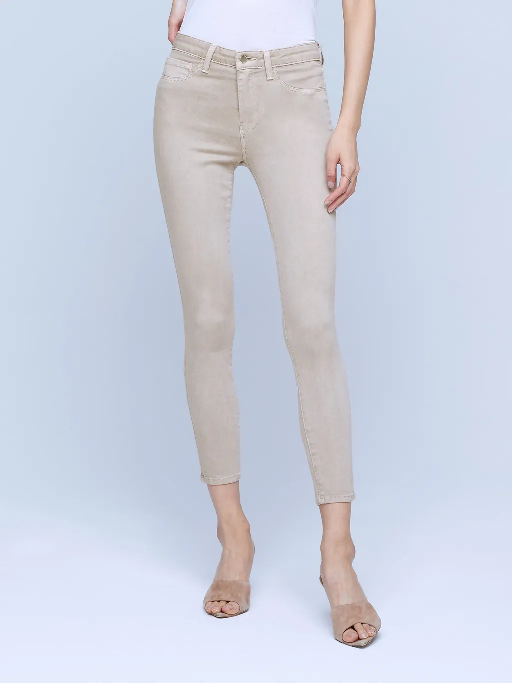 High-Waisted Jeans