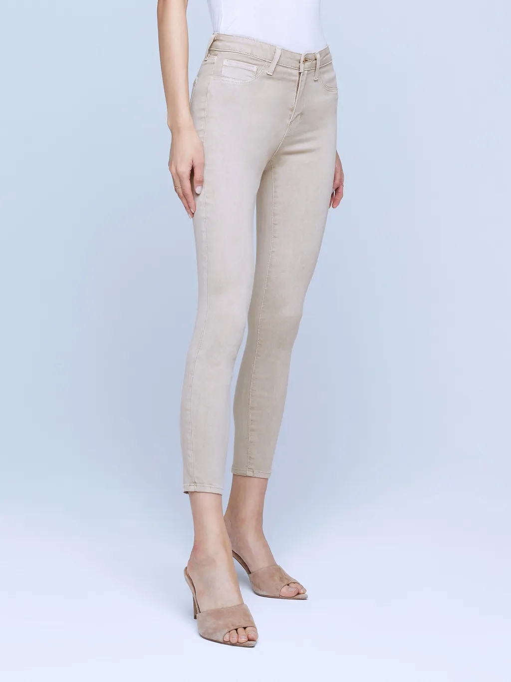 High-Waisted Jeans