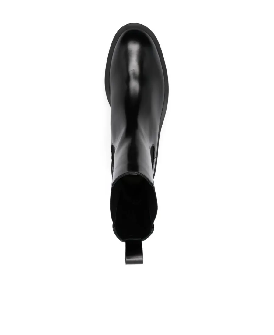 Round Toe Chelsea Boots