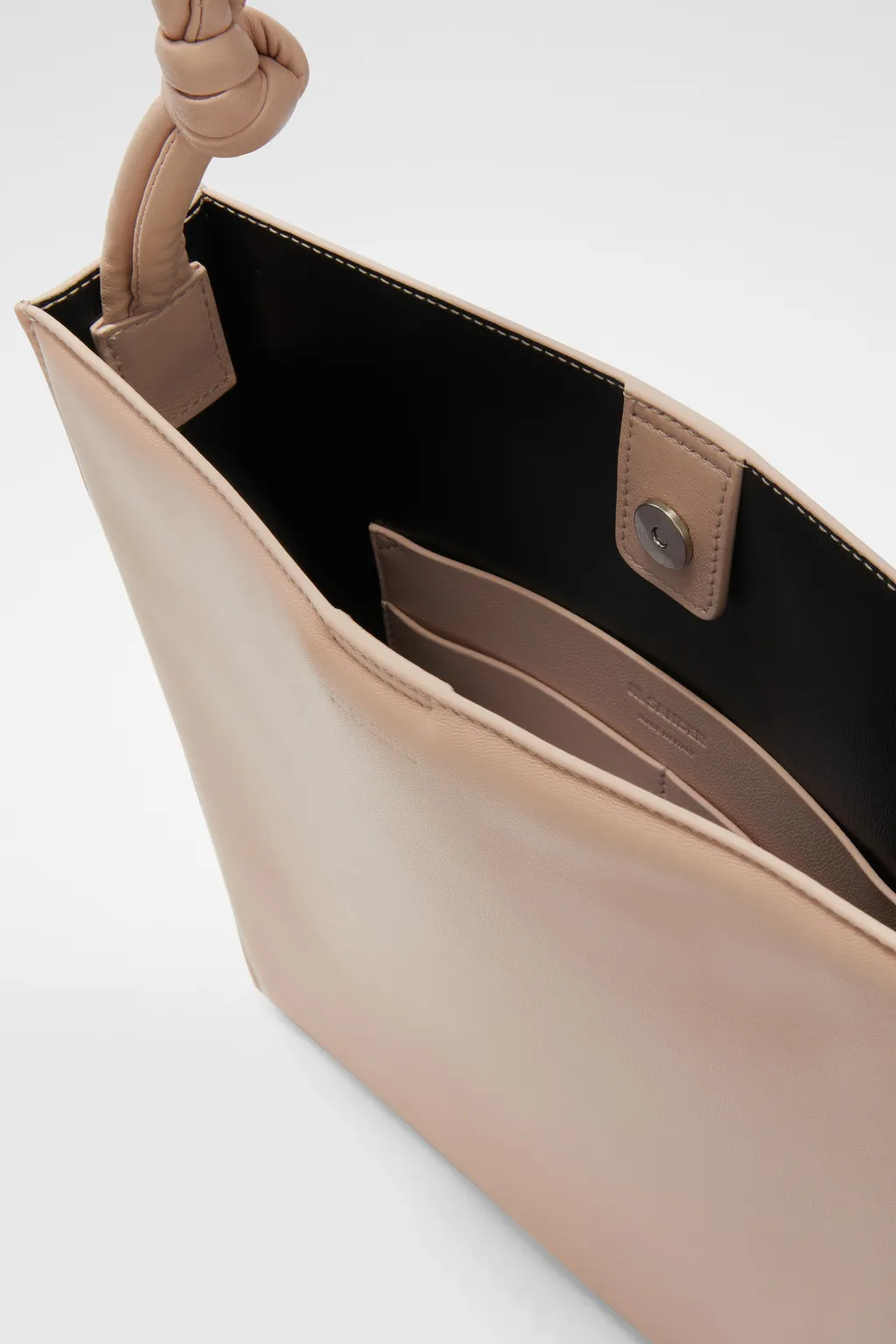Medium Tangle Shoulder Bag