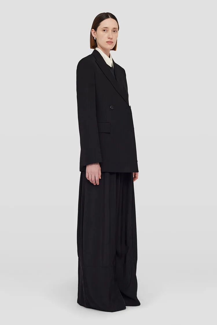 Long-Sleeved Buttoned Shirt
