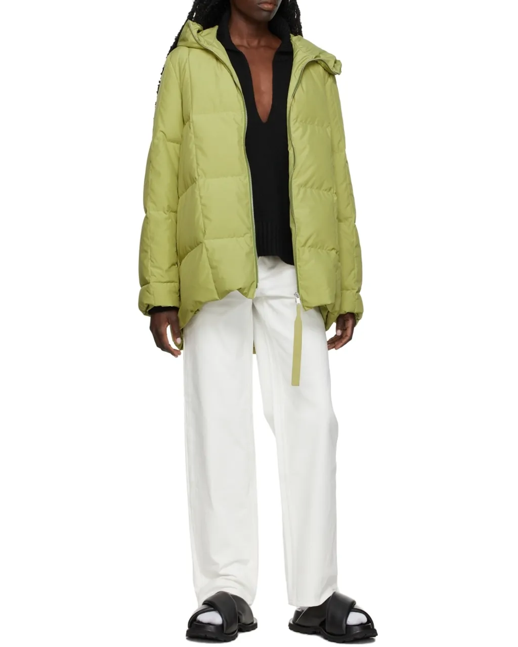Button Detailed Straight Leg Jeans