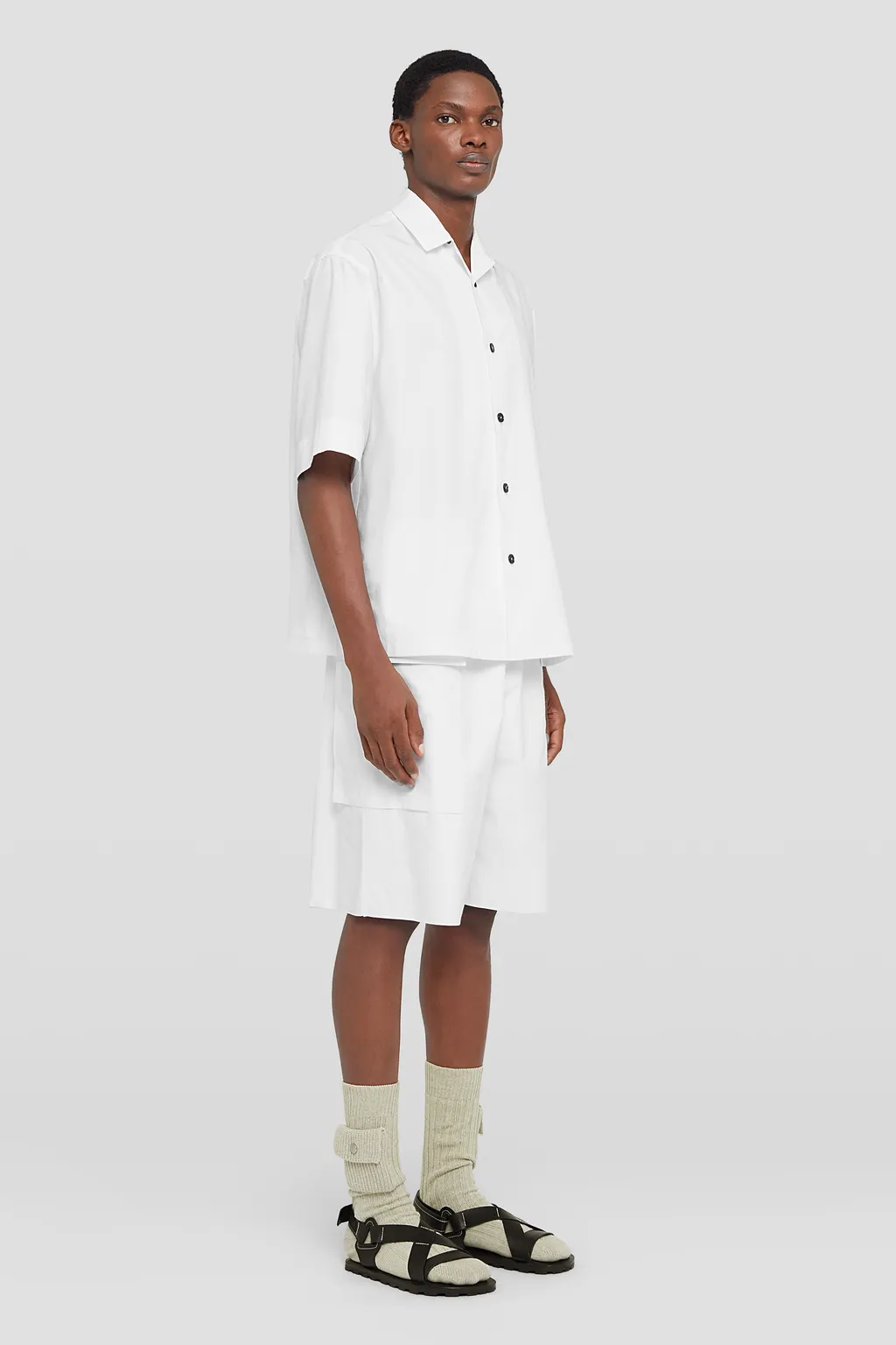 Short-Sleeved Buttoned Shirt