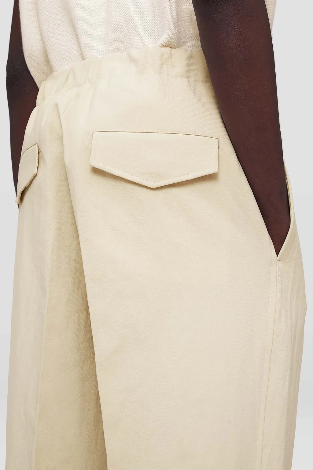 Pleated Straight-Leg Tailored Trousers