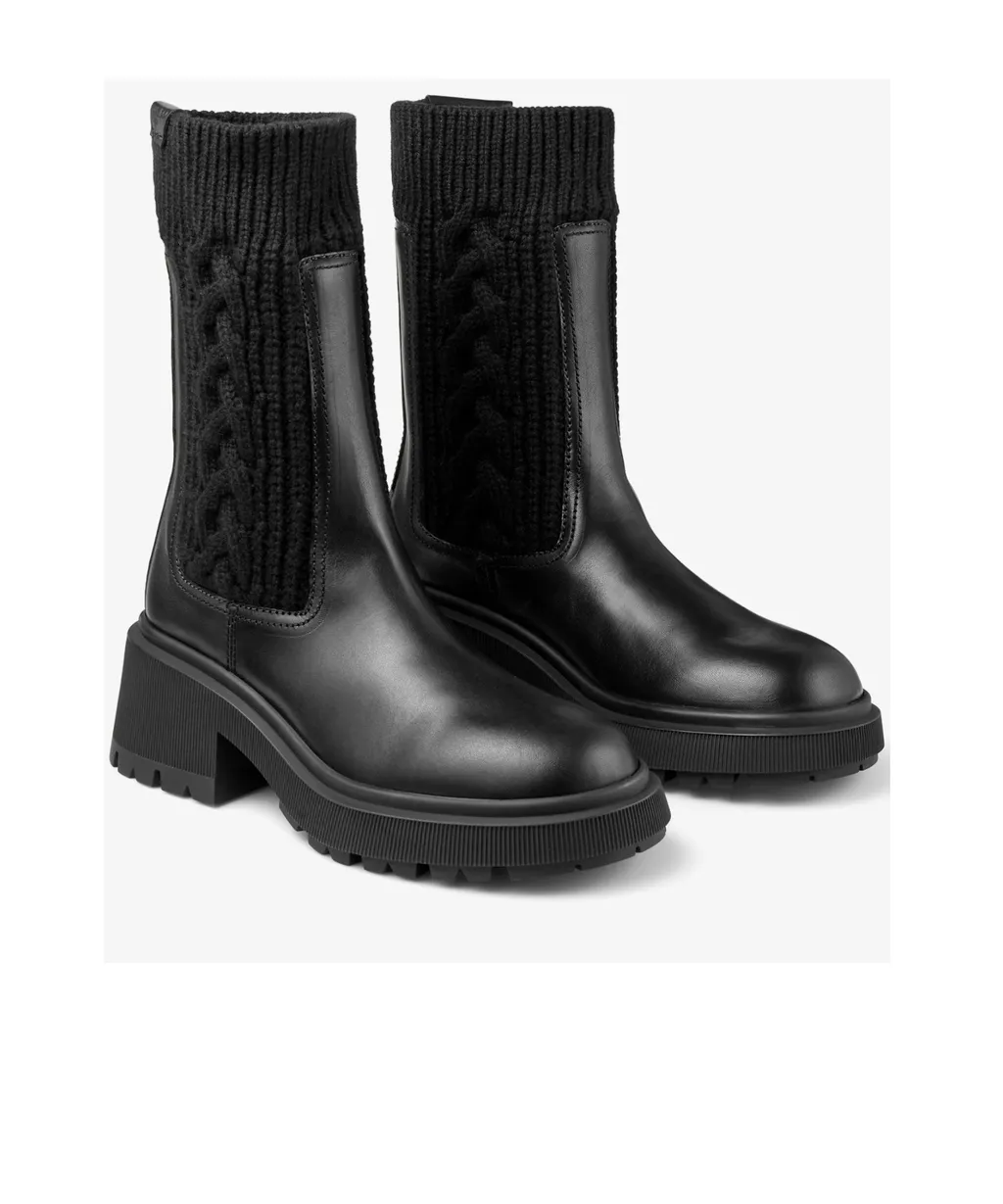 Round-Toed Ankle Boots