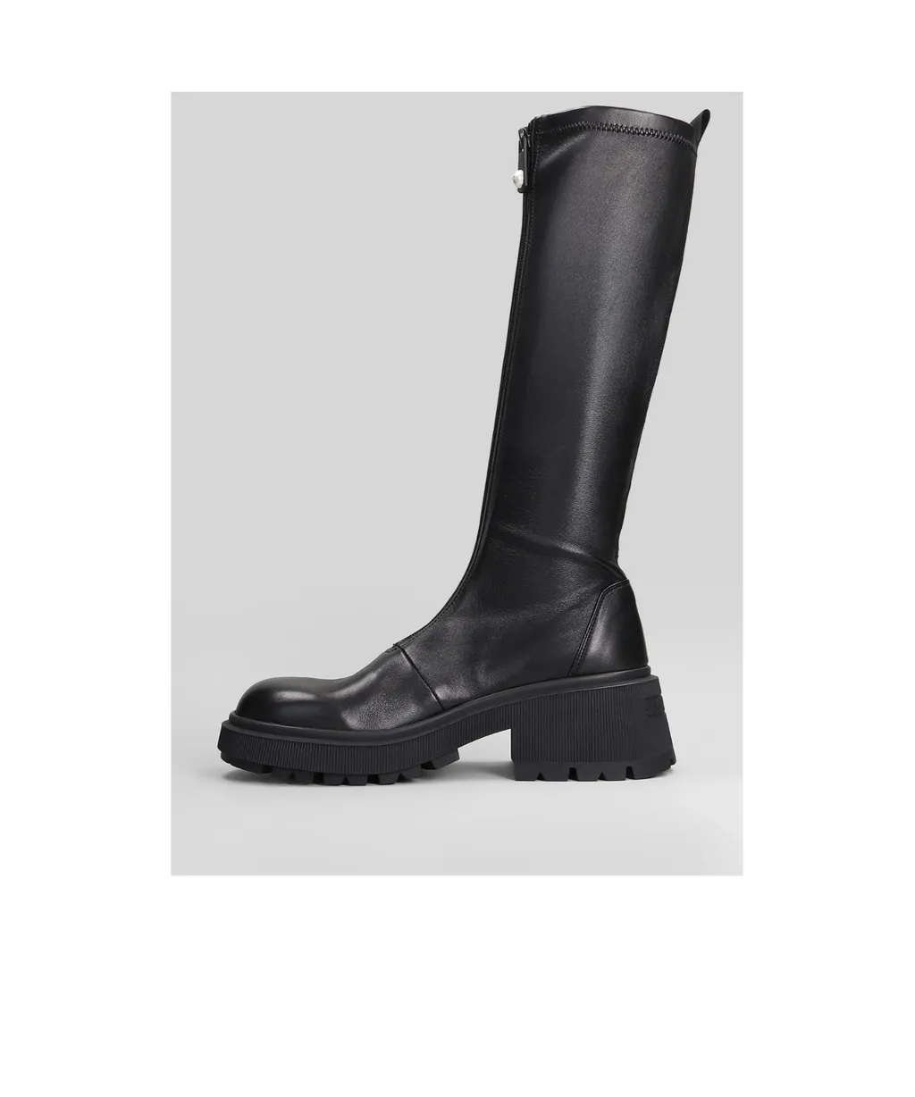 Round Toe Zipped Boots