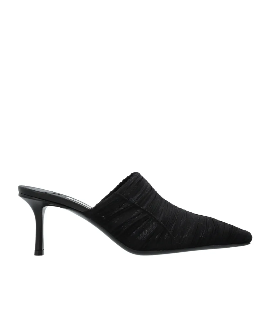 Lotta 65 Pumps