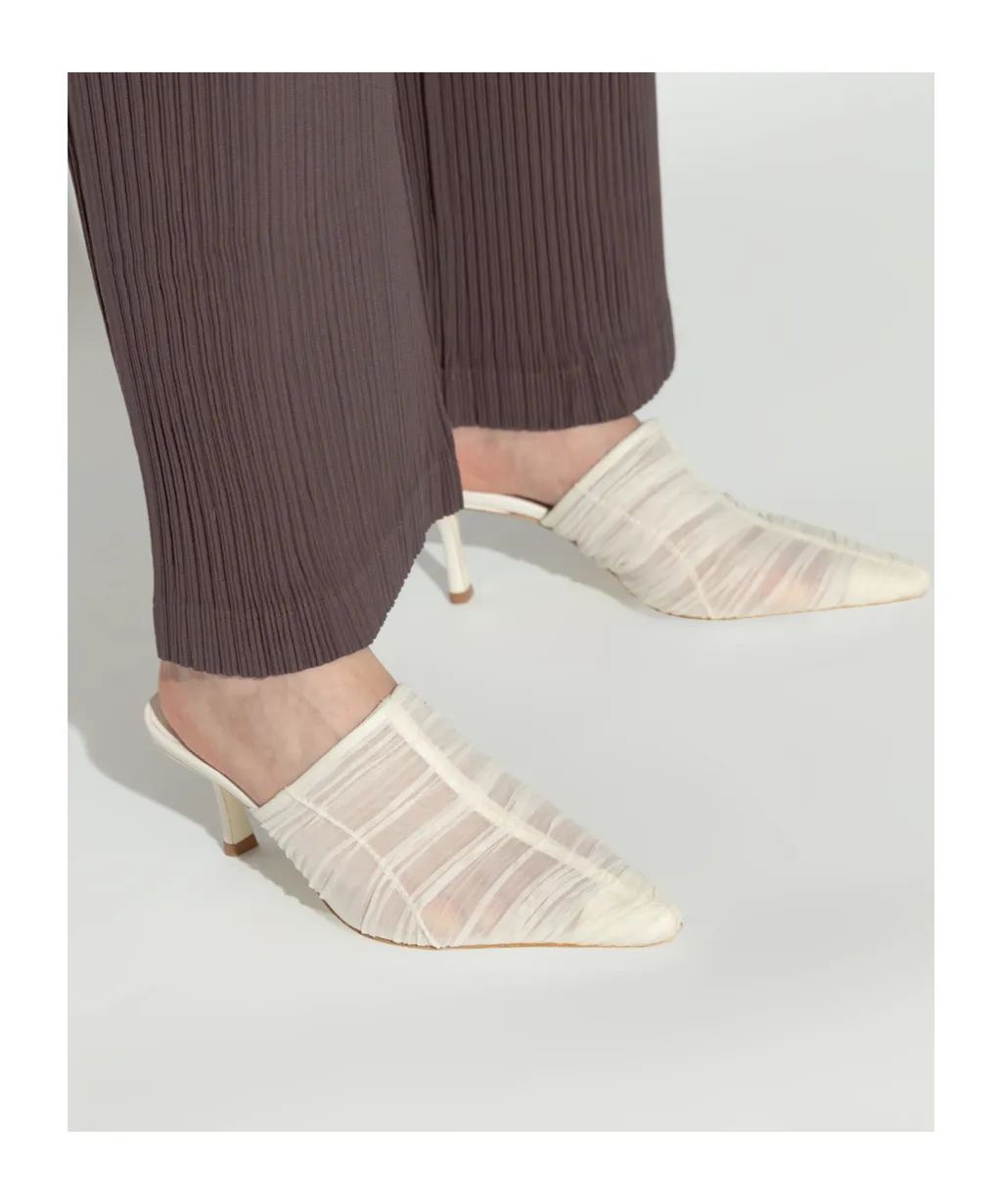Lotta 65 Pumps